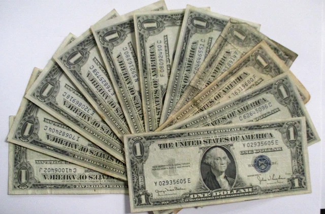 (11) Count 1935 $1 Silver Certificate Note Lot