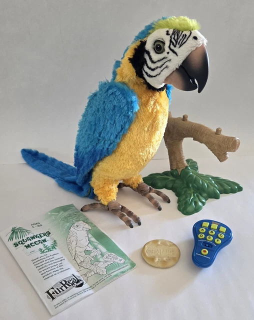 HASBRO FURREAL FRIENDS SQUAWKERS MACAW McCaw Parrot Interactive Bird