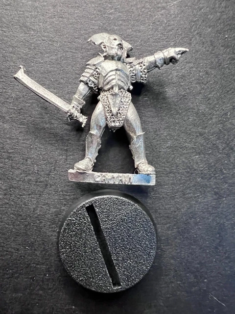 LOTR LORD OF The Rings Warhammer Uruk Hai Captain OOP Metal New ...