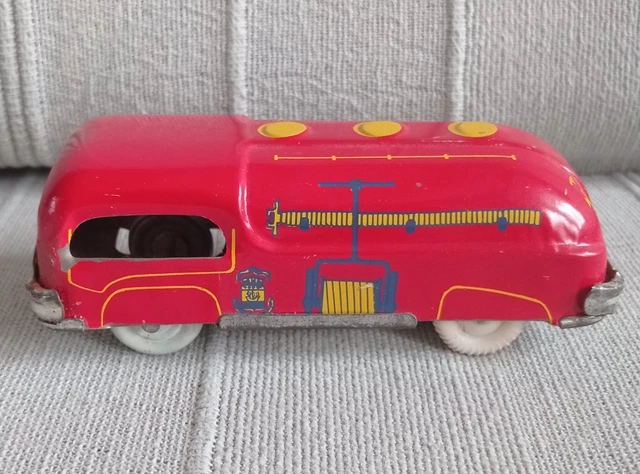 CAMION POMPIER EN tole friction vehicule ancien jouet EUR 5,99