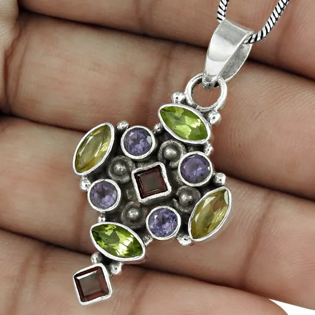 Natural Peridot Gemstone Pendant Ethnic Green 925 Sterling Silver Jewelry R29