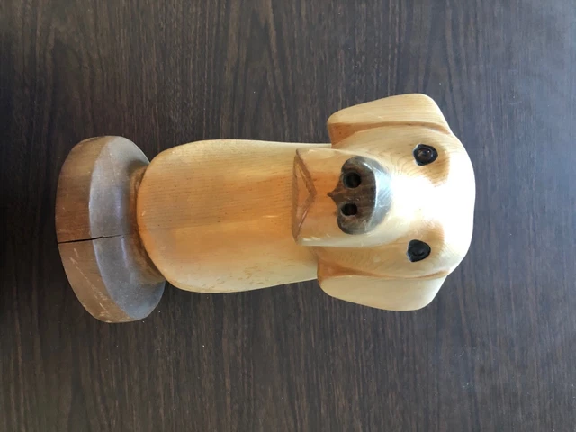 yellow labrador retriever hand carved suclpture