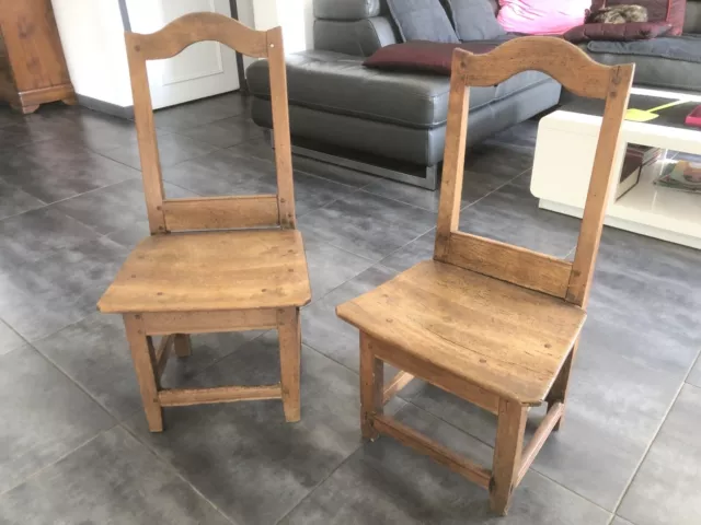 LOT DE 2 chaises Lorraine anciennes enfant en bois EUR 50,00