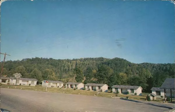 1958 Cherokee,NC Soco Valley Motor Court Swain County North Carolina Postcard