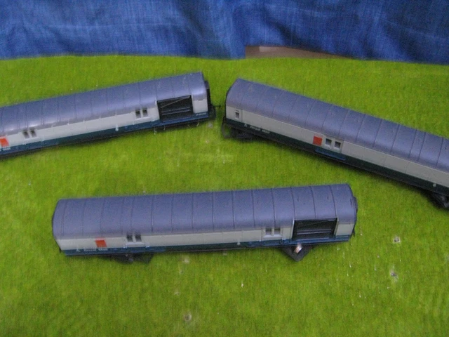 HORNBY 3 X Royal Mail Operating Mail Coach Blue/Grey M80328 - Used £11. ...