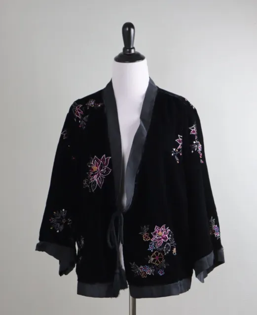 ANTHROPOLOGIE NWT Kyla Seo Love Caite Velvet Madi Kimono Jacket Top Size Small