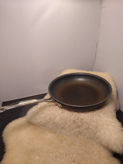 Cuisinart 10" Skillet Frying Pan 622-24 Non Stick Hard Anodized - Good Condition