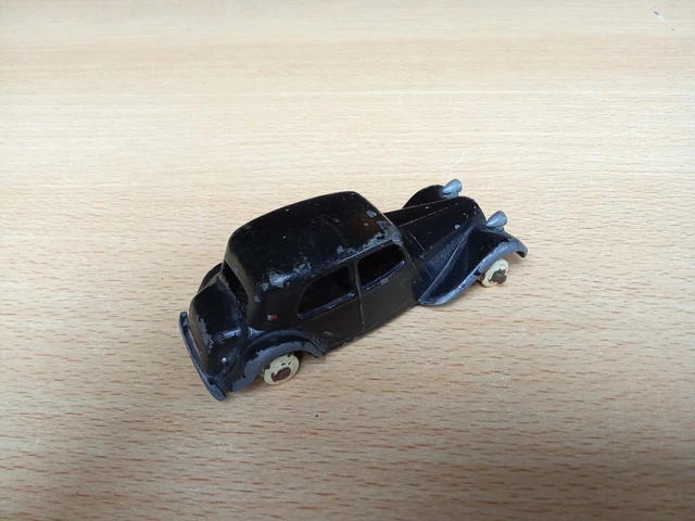 Dinky Toys 24E – Conduite Intérieure Aérodynamique – Miniature Ancienne