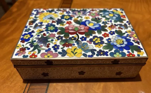 Japanese Yusen-Shippo Cloisonné Enamel Box Silvered Copper flowers and birds