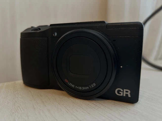 Ricoh GR II GR2 Compact Digital Camera w/ extras! - Excellent Condition  2
