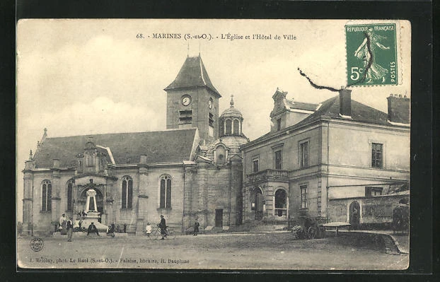 CPA Marines, L´Eglise et l´Hotel de Ville