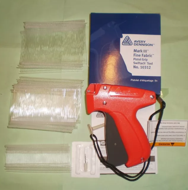 AVERY DENNISON FINE price TAGGING GUN WITH 1000 BARBS MARK III tag tagger