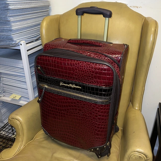 SAMANTHA BROWN FAUX CROCO BURGUNDY SUITCASE RED  22inch