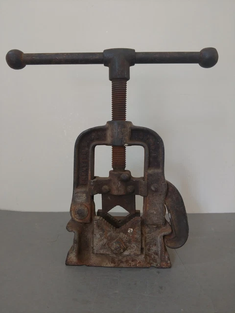 VINTAGE PRENTISS VISE Co. Model B Pipe Vise Metal Cast Iron Base Rare Tool  $39.99 - PicClick