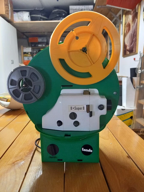 PROIETTORE super 8mm TONDO POLISTIL