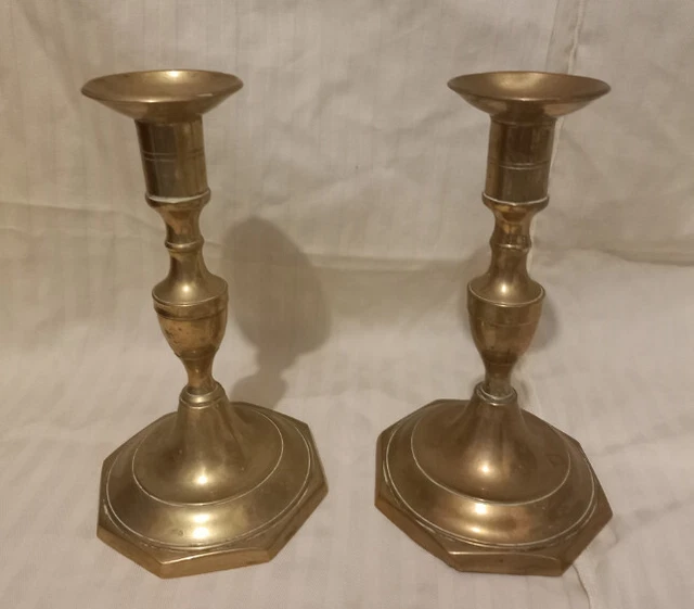 2 Candelabros Vintage De Bronce O Laton