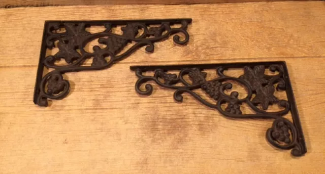 Set of Two Large Cast Iron Grape Vine Corner Shelf Brackets 06507