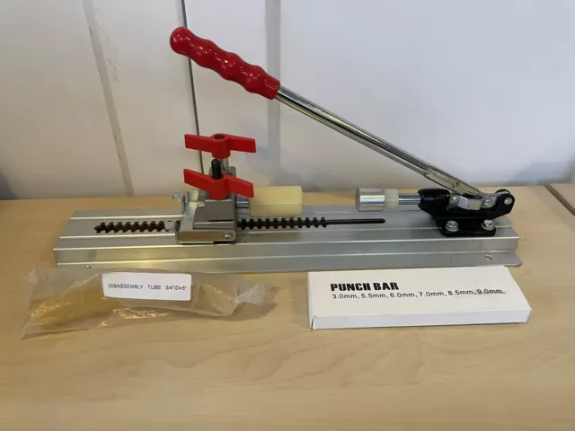 Deluxe Assembly/Disassembly Pen Press