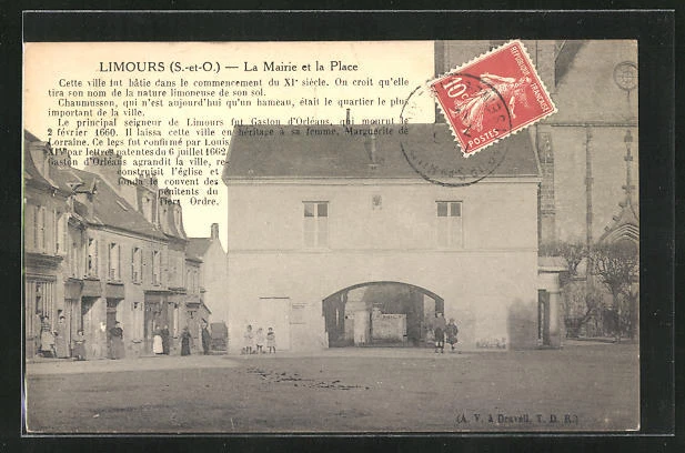 CPA Limours, La Mairie et la Place