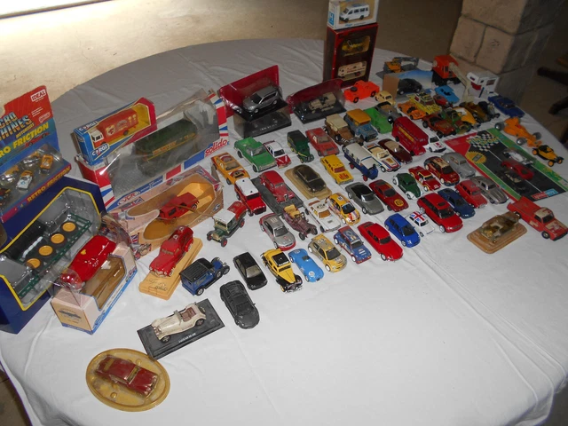 lot voitures norev corgi solido altaya matchbox ect....1/43 et autres