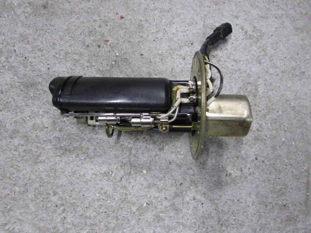 Suzuki Srad GSXR-600 GSXR600 Carburante Pompa + Petcock - Foto 7