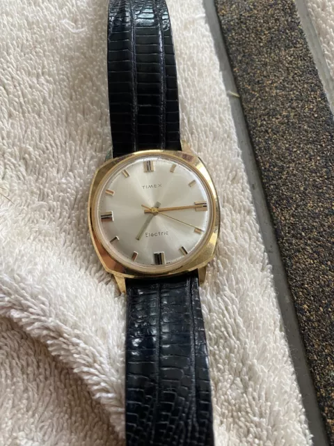 Vintage Timex Electric Watch Back Set