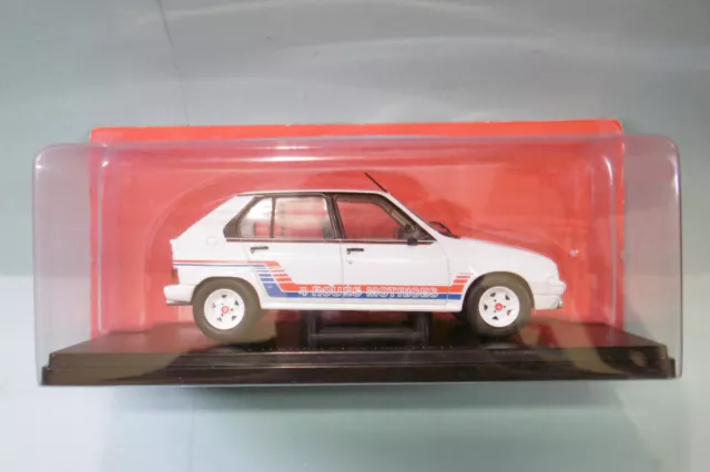 Hachette / Ixo - CITROEN Visa 1000 pistes blanc Neuf NBO 1/24