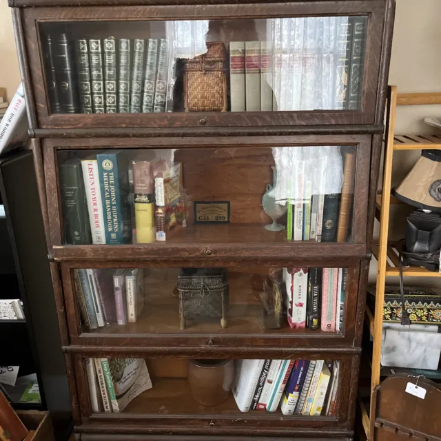 Globe Wernicke Tiger Oak Bookcase Antique with glass fronts