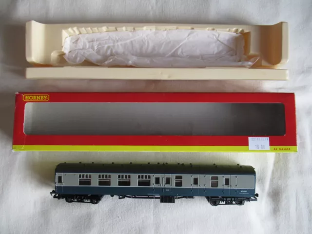 R4109A BR MkI Brake Coach (Western Region) 'W34917' 00 Gauge - Hornby