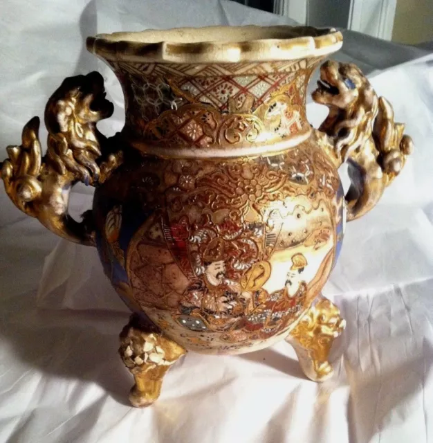 7" Samari Nippon Moriage 2 foo dog Handle Vase Urn Hand Painted  ASIS
