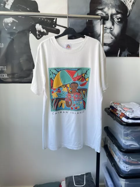 Vintage 90s Single Stitch Graphic Print Cayman Islands Souvenir T-shirt size XL.