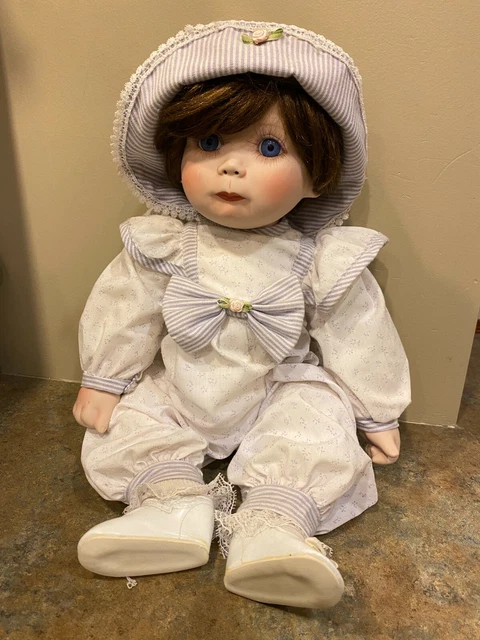 The Hamilton Collection - Heritage Dolls- Danielle