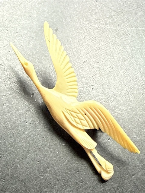Ancienne Broche Art Nouveau – Acier Et Résine – Motif Fleurs – Vintage