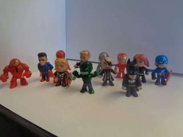 Avengers Super Hero Mini 12 Pcs Toy Play Set / Cake Topper - New -  Uk Seller