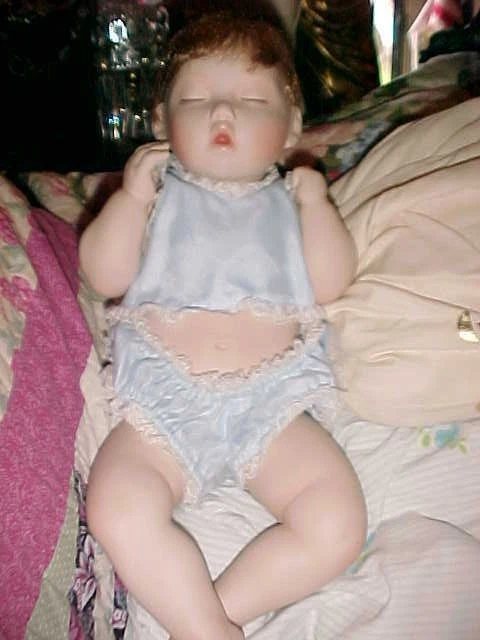 Ashton Drake Good as Gold Porcelain Doll  16" 76415 by  Titus Tomescu w/gold bag 3
