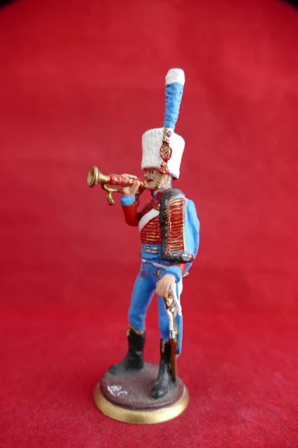 FIGURINE EN PORCELAINE PAR VAN GERDINGE, TROMPETTE 6E REGIMENT DE DRAGONS 1807