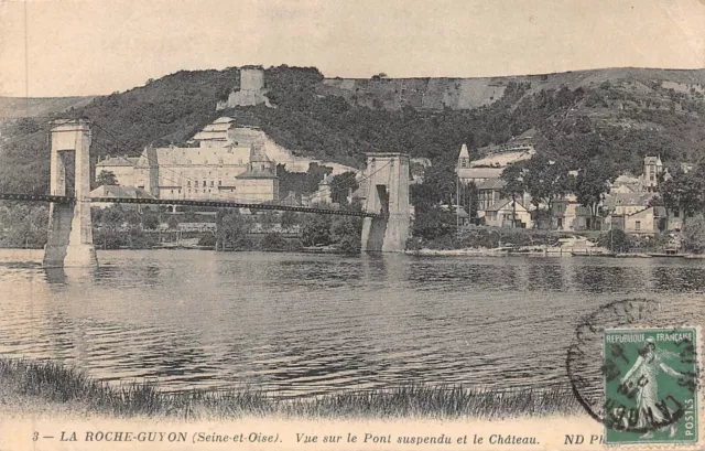 CPA-La Roche-Guyon vue sur le pont suspendu et le château (126514)