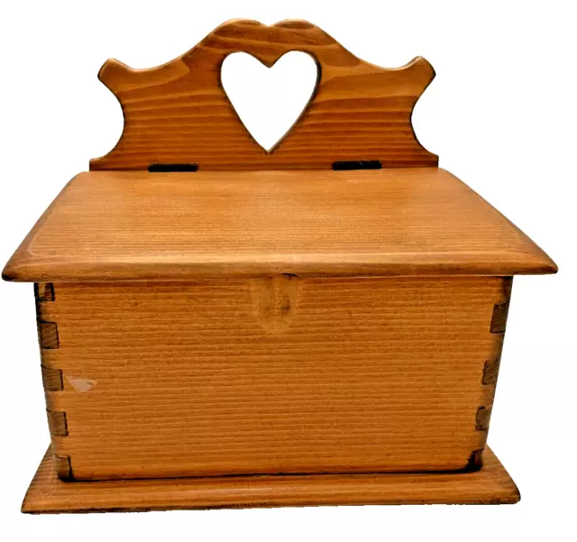 Recipe Box Wood Estate Lid Heart Dovetail Joints Vintage Wooden