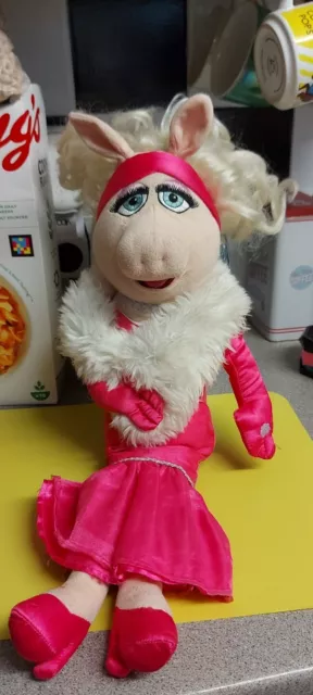 Miss Piggy Official Disney Store Stamped The Muppets 19" Retired Plush Soft Toy
