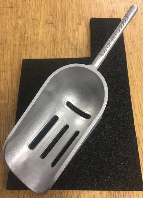 50 Brand New Draining Ice Scoop Ice Drain Scoops Garden Home Cat