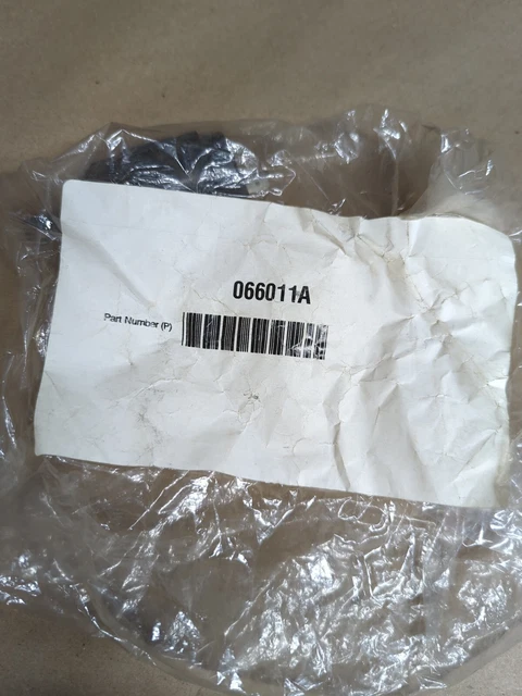 Peterbilt/ Freightliner Windshield Washer Pump 066011A 370 330 335 D3210 Flm Nos