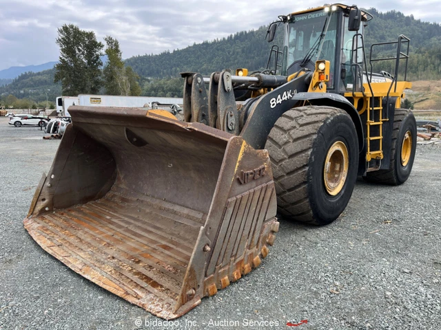 2013 John Deere 844K II 4WD Wheel Loader Tractor 8.0 yd. Bucket Cab A/C bidadoo