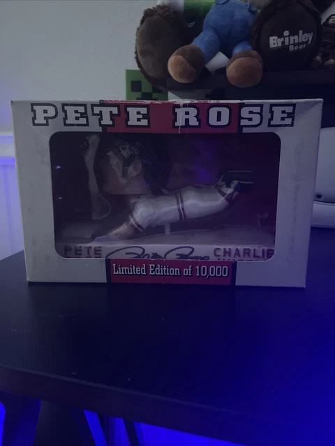 Pete Rose Cincinnati Reds Charlie Hustle Exclusive Bobblehead MLB