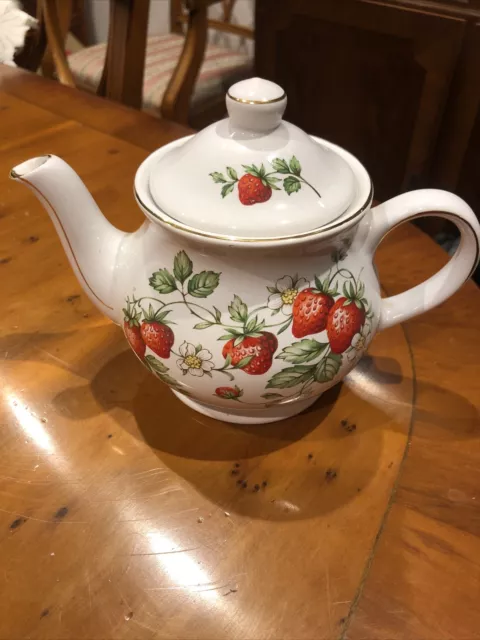 Vintage Small Sadler Red Strawberry Teapot, 1980 s