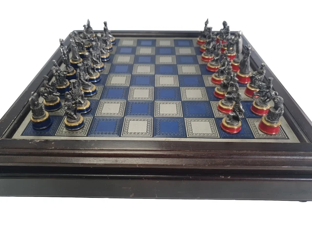 The Waterloo Museum BATTLE OF WATERLOO CHESS SET Pewter by The Franklin Mint