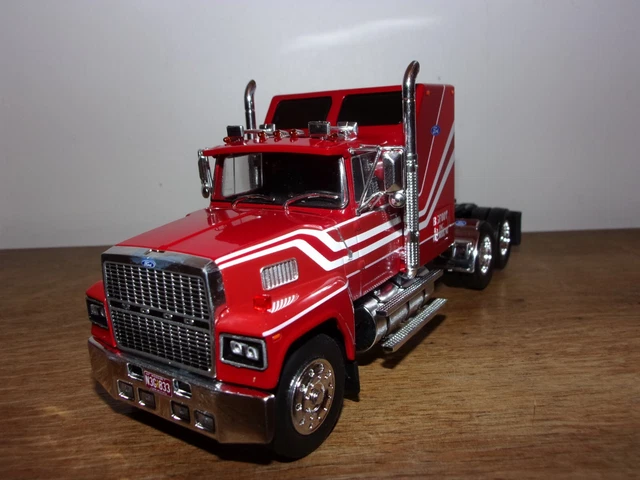 FORD LTL 9000 (1990) - 1/43 Semi-Remorques Américains EUR 25,00 FORD LTL 9000 (1990) - 1/43 Semi-Remorques Américains EUR 25,00