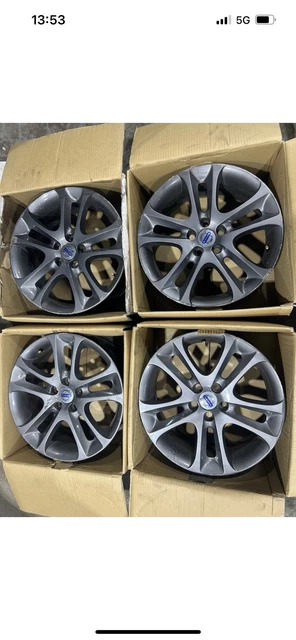 Volvo C30 T5 Atreus X-Ray OEM 18” Alloy Wheels set of 4. Fits C30 V50 S40