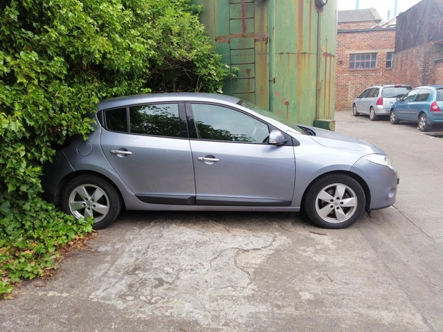 Renault Megane 2009 Assemblaggio Scatola Riscaldante