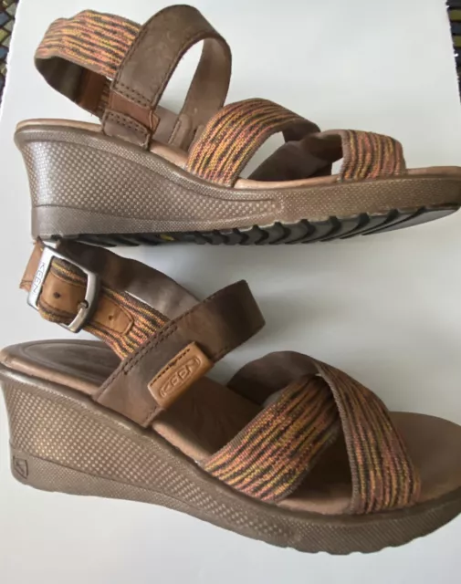 Keen Wedge Heel Sandals Brown/Tan/Orange size 6.5