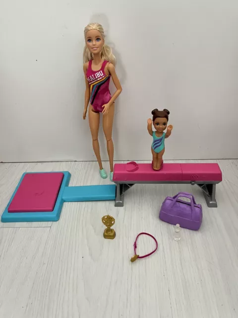 BARBIE FLIPPIN FUN Gymnast Playset And Dolls 25.00 PicClick UK